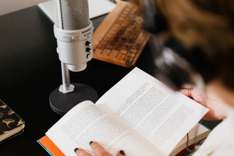 Hören statt Lesen: Wie das Hörbuch die Indie-Welt auf den Kopf stellt